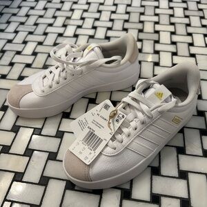 Adidas VL Court 3.0 size 5 white NWT